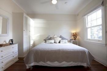 Barrenjoey House 4*